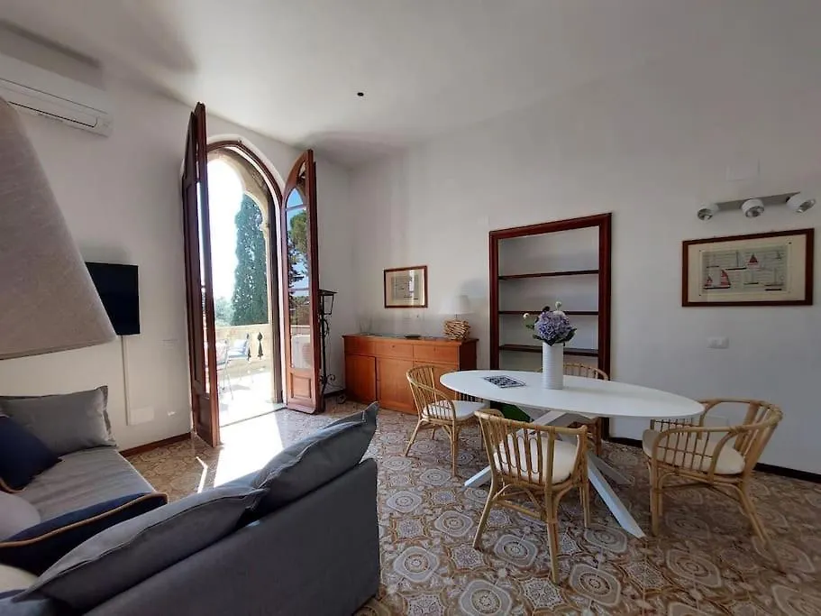 Appartamento La Vista Cavo Apartment
